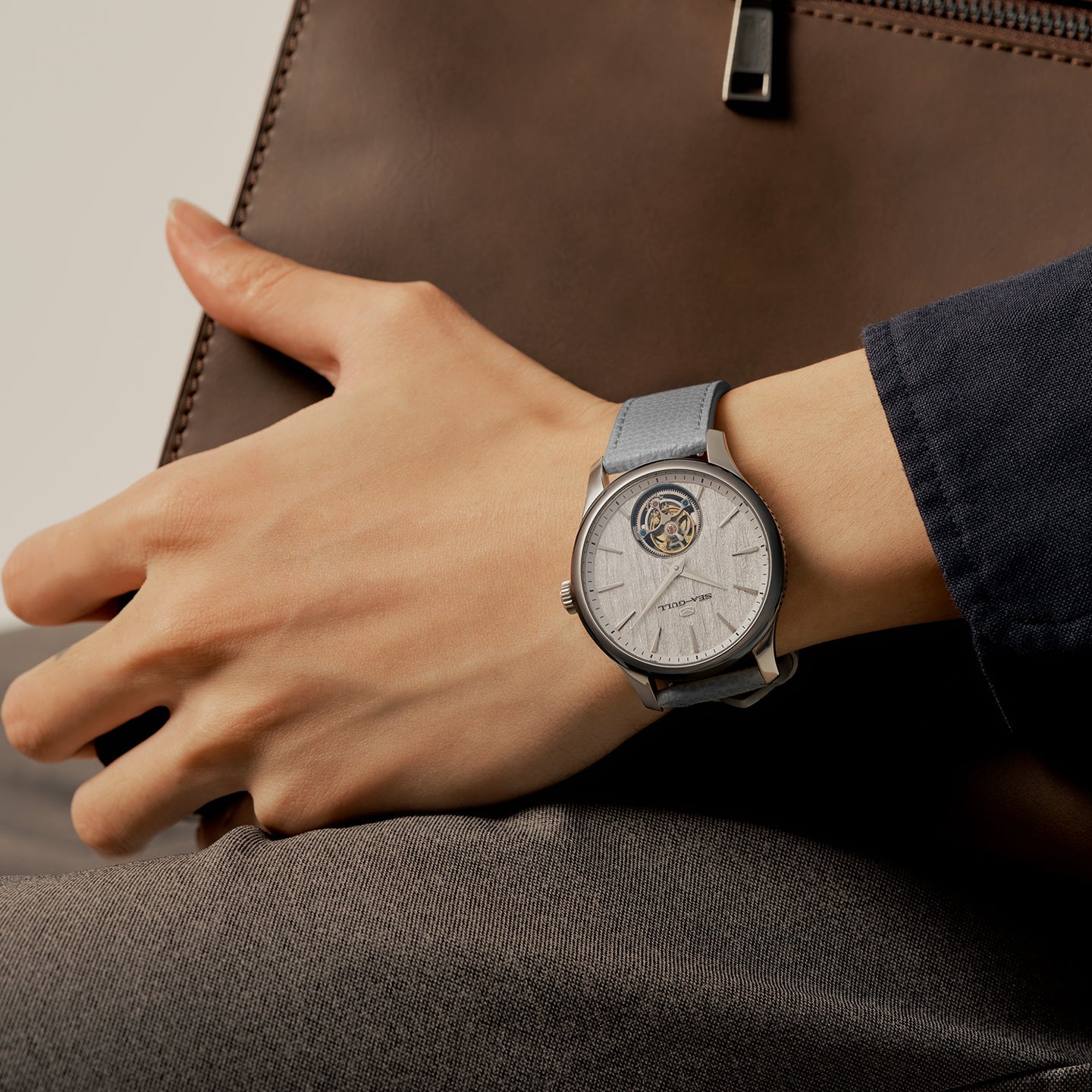 Ultra-thin Automatic Tourbillon | 9.35mm Thickness | Chinese Guqin Texture Dial | 42mm Sea-Gull