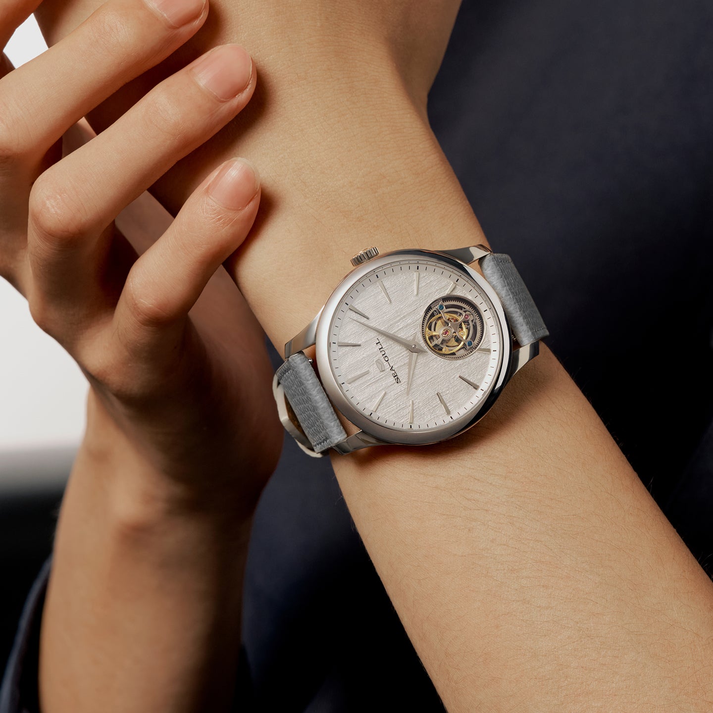 Ultra-thin Automatic Tourbillon | 9.35mm Thickness | Chinese Guqin Texture Dial | 42mm Sea-Gull