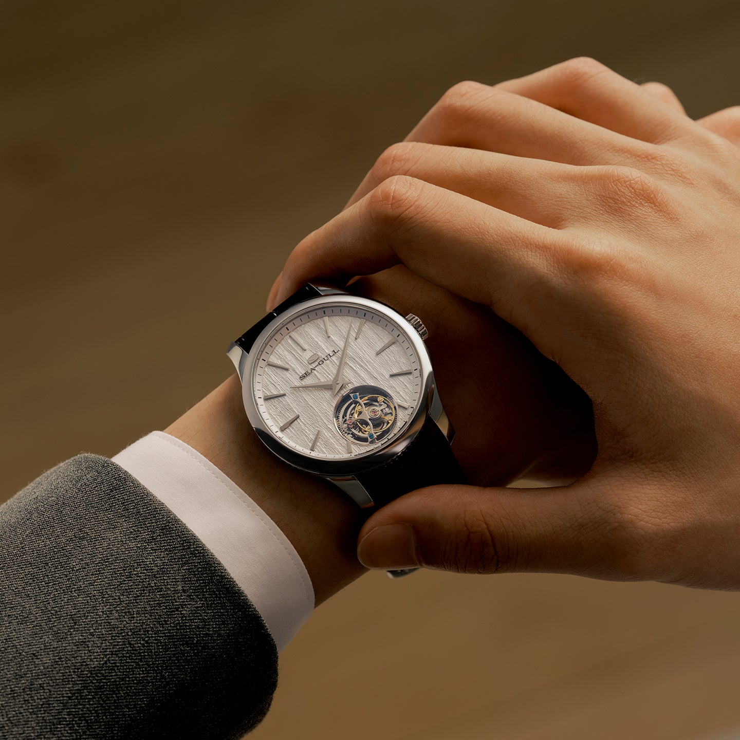 Ultra-thin Automatic Tourbillon | 9.35mm Thickness | Chinese Guqin Texture Dial | 42mm Sea-Gull