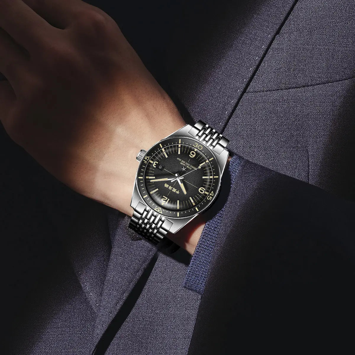 Ocean Series | 1984 Antarctic Expedition | Dual Strap | Calendar | Luminous | 40mm Sea-Gull