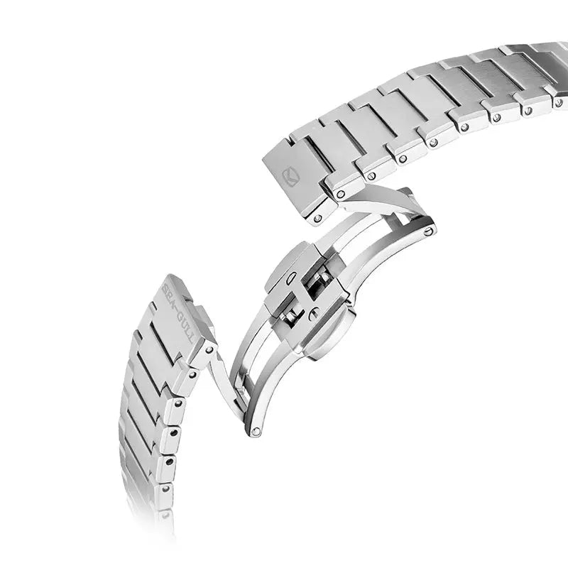 Reissue | Fluted Bezel | Day-Date Display | Ancient Cloud Motif Dial | 38mm