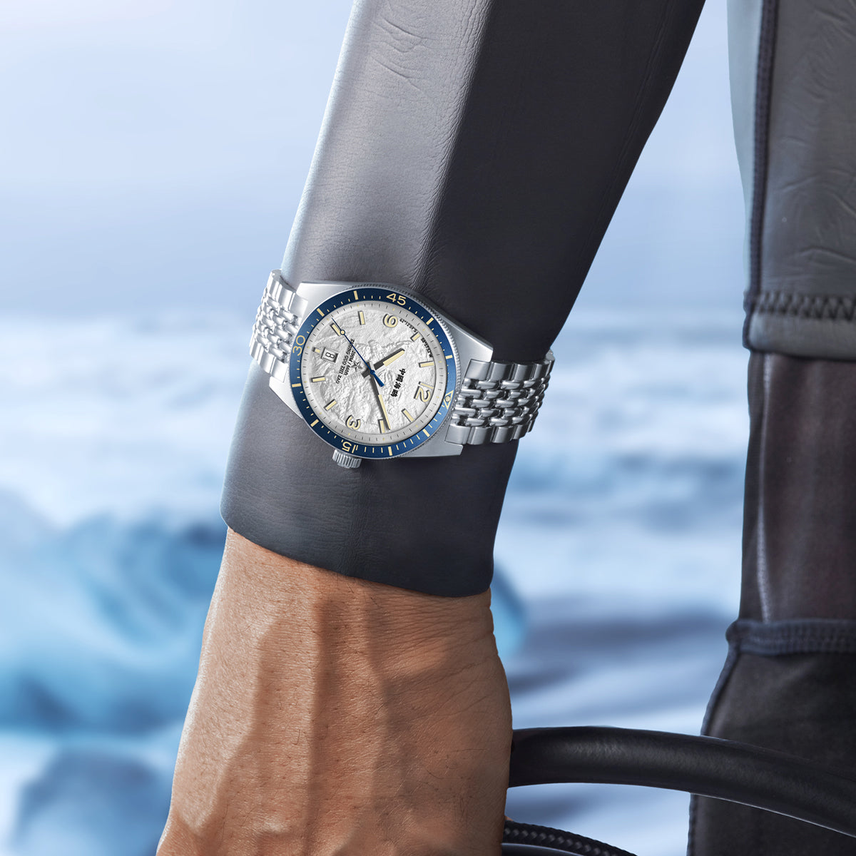 Ocean Series | 1984 Antarctic Expedition | 200m Waterproof | Calendar | Luminous | Dive | 40mm