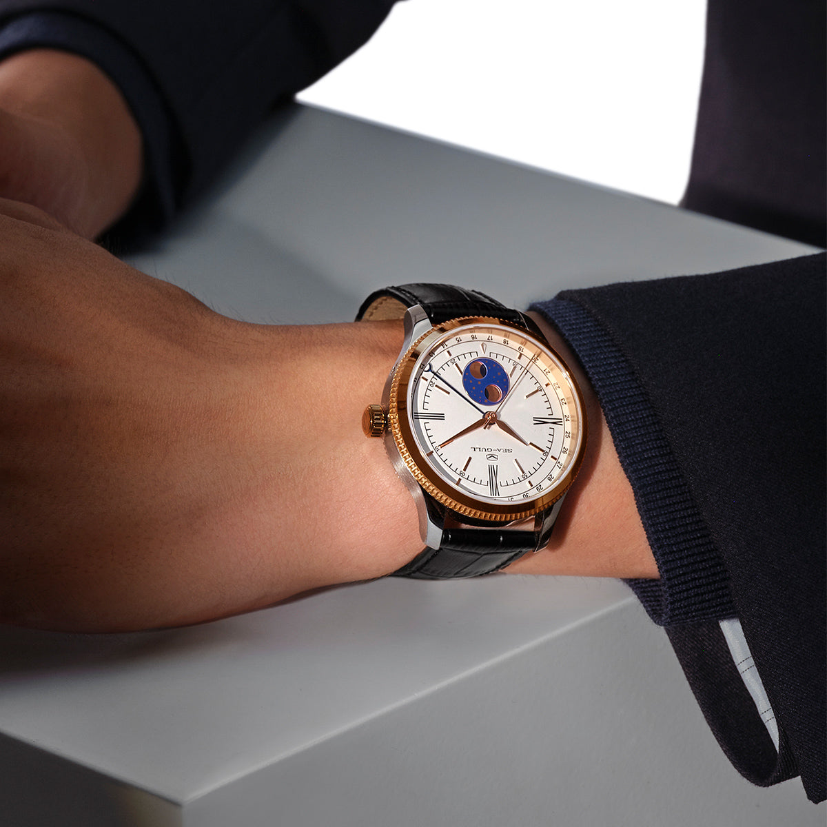 Moon Phase | Calendar | Roman Numeral | 41mm