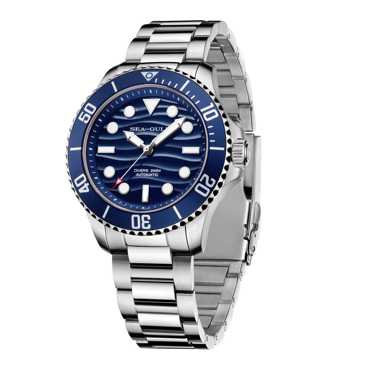 200m dive watch detail